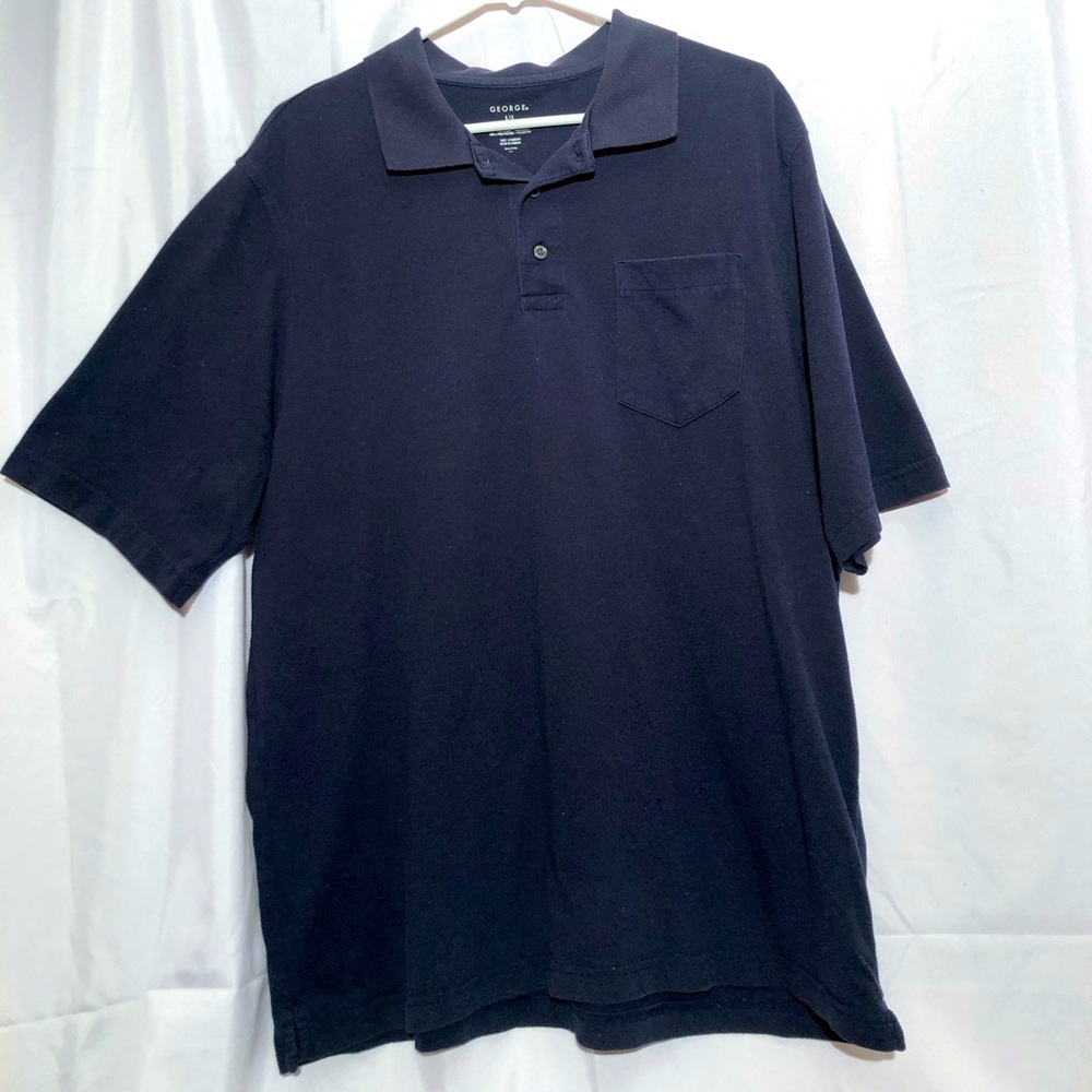 George brand. Mens Navy blue polo type pullover. Half button front. Size L 42-44